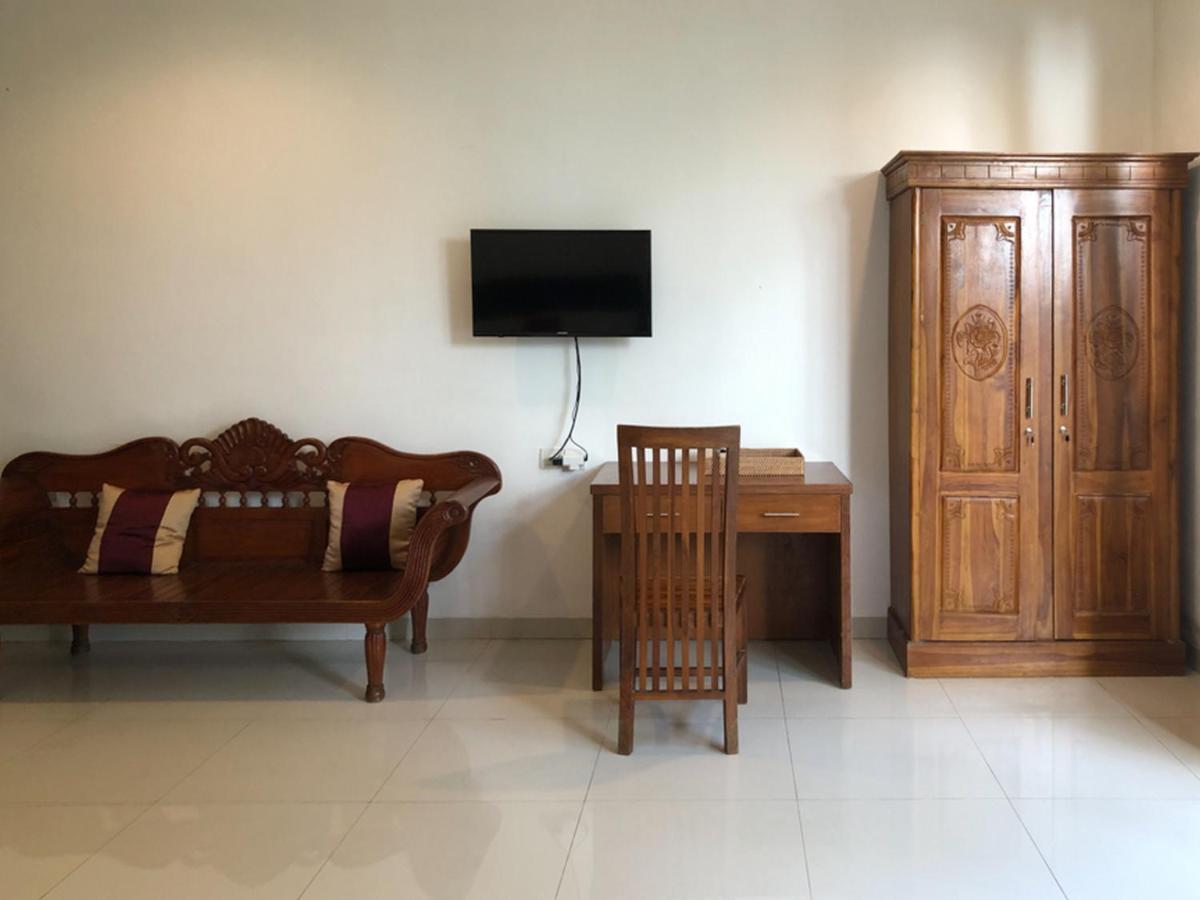 Reddoorz Plus Near Dreamland Beach Jimbaran Extérieur photo