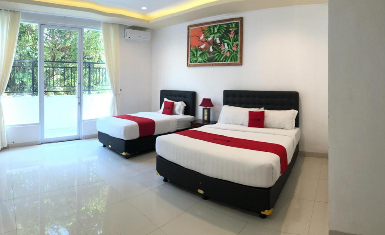 Reddoorz Plus Near Dreamland Beach Jimbaran Extérieur photo